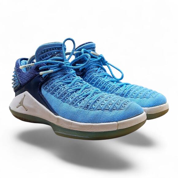 Nike Air Jordan 32 Low Win Like 82 University Blue Youth 5Y AA1257-401 - Picture 1 of 11